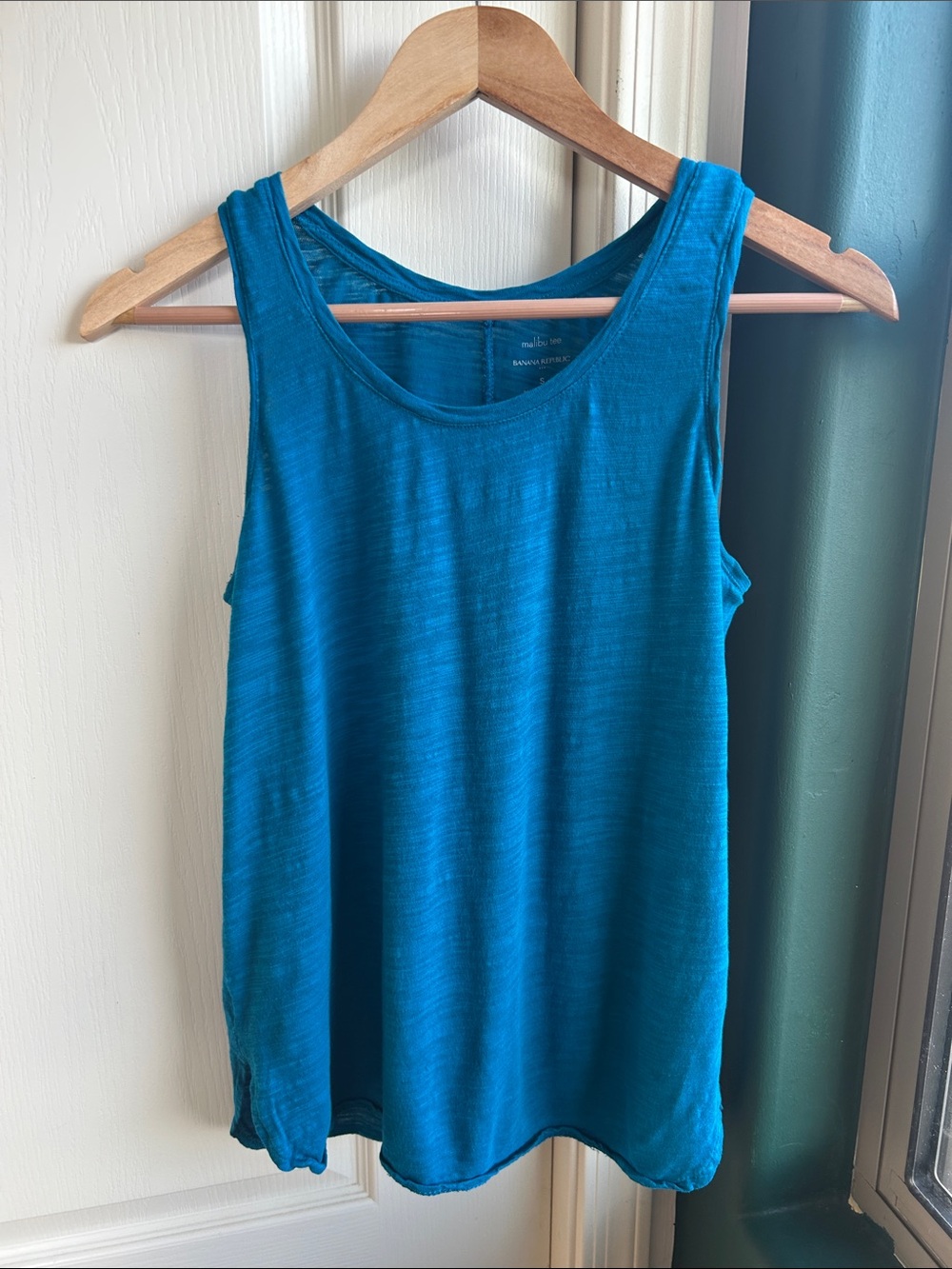 Banana Republic Teal Scoop Neck Tank Top